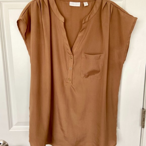 NY&C Caramel Blouse Top [M] - Picture 3 of 4
